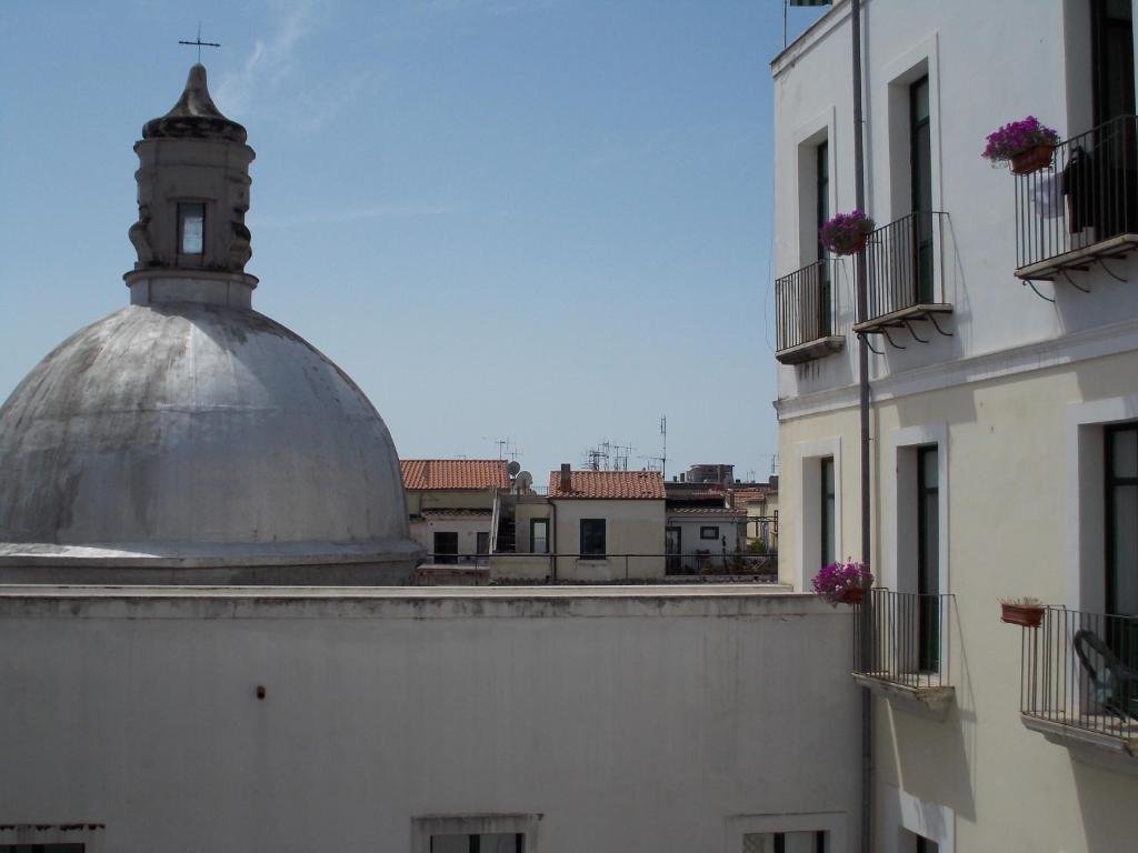 Albergue Ave Gratia Plena Salerno Exterior foto